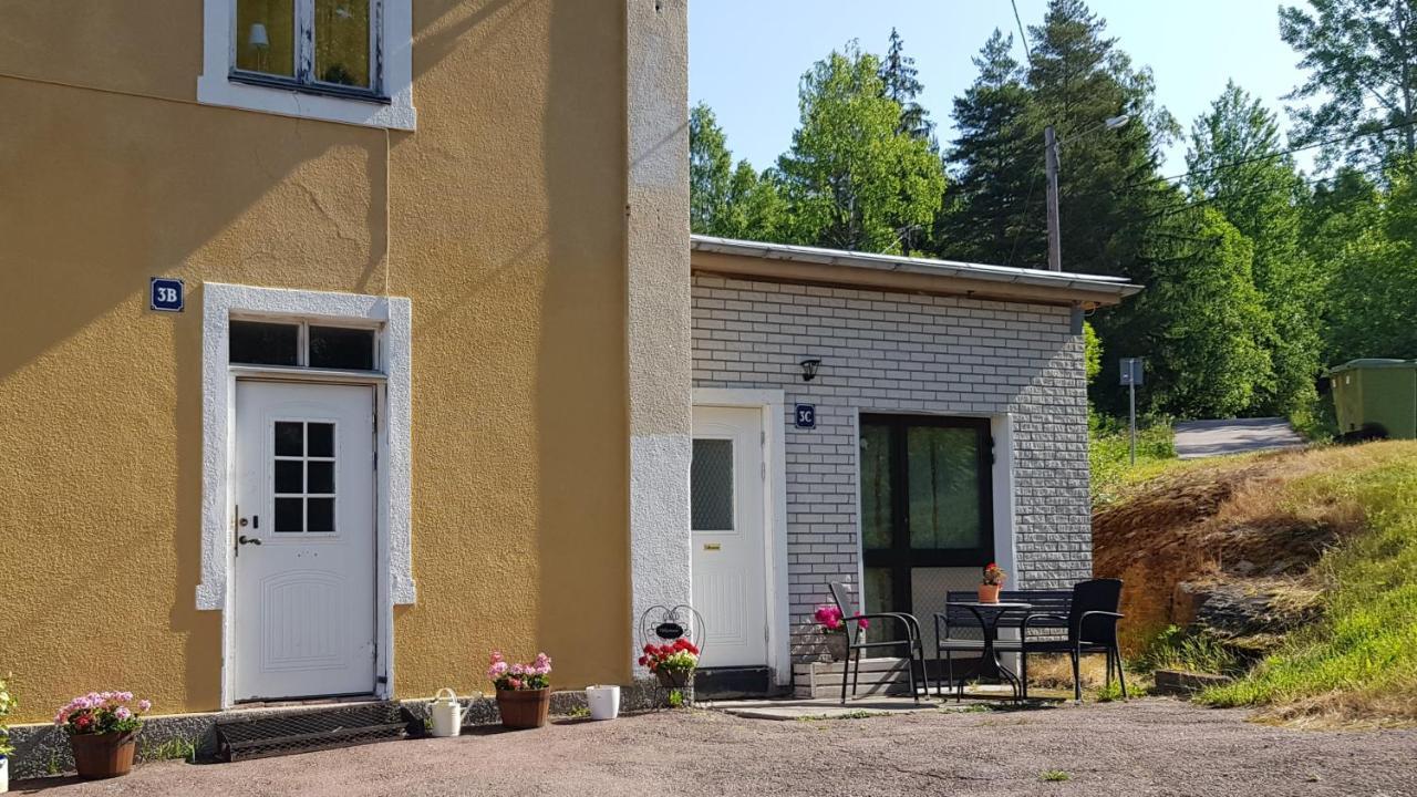 Parkvillan Sunshine Living Condo Koppom Kültér fotó