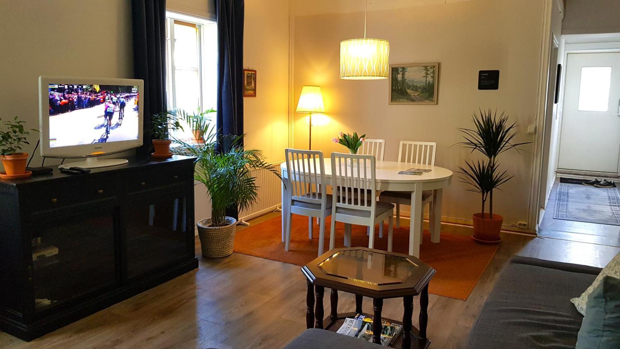 Parkvillan Sunshine Living Condo Koppom Kültér fotó